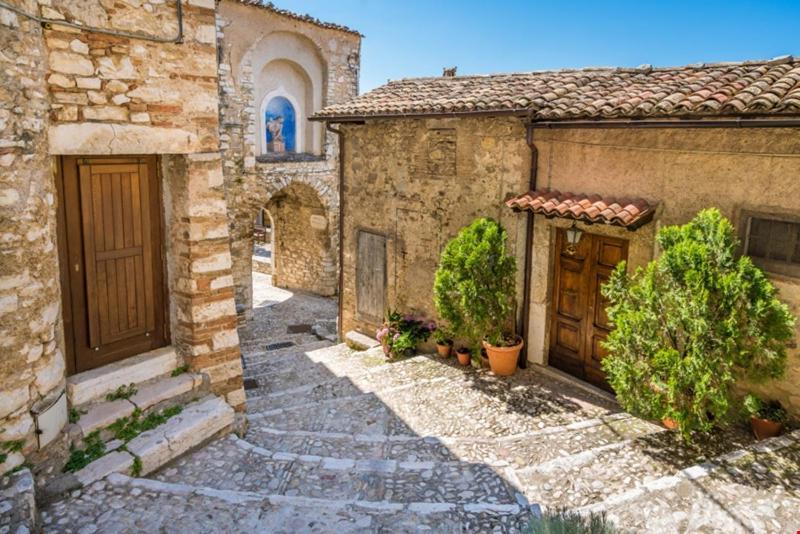 Вилла Casaletto Santo Spirito Labro Экстерьер фото
